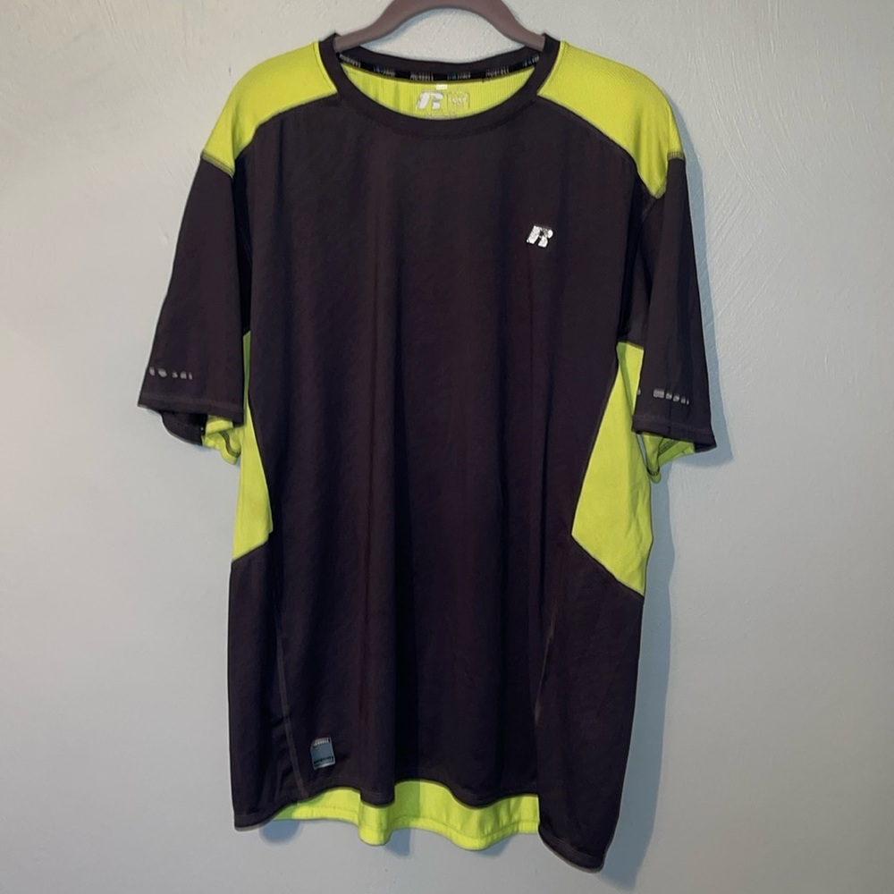 Men’s breathable athletic shirt quick dry